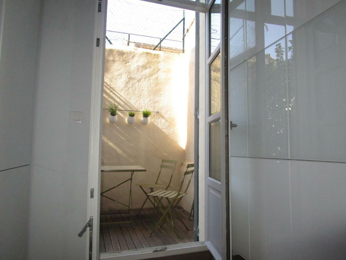 Maison 3 Chambres - Terrasse - Climatisation 10 Minutes A Pied Du Pont D'Avignone Esterno foto